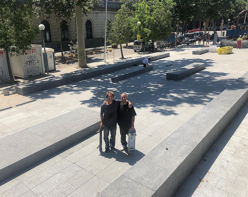 Al Carrer Born Plaza