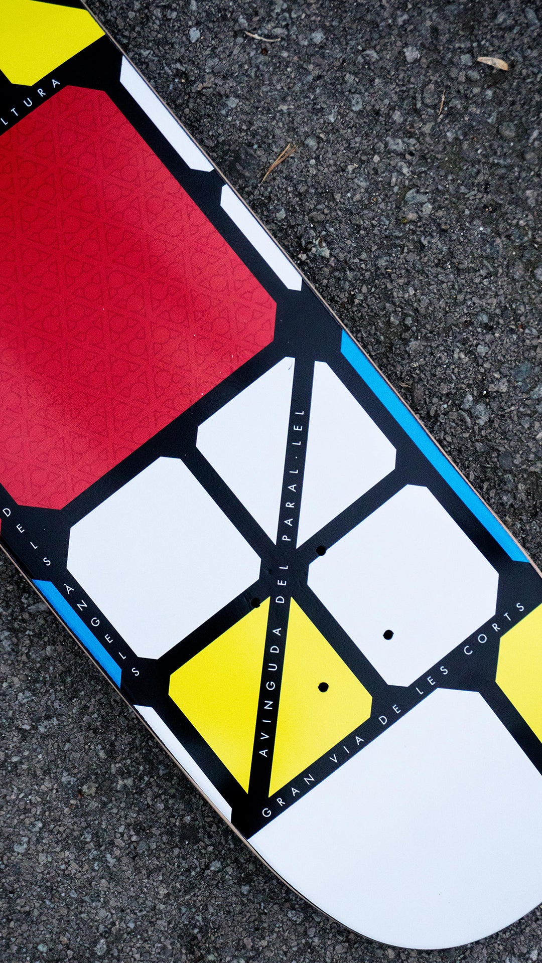 Al Carrer Mondrian Board