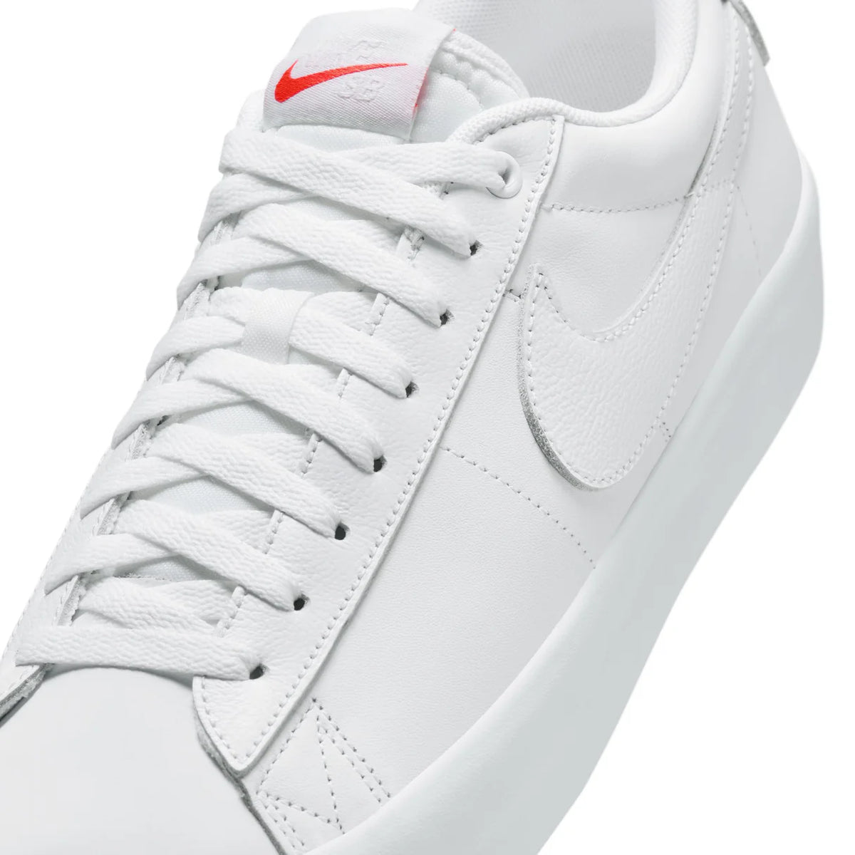 Nike SB - Zoom Blazer Low Pro GT - White/White-White-White