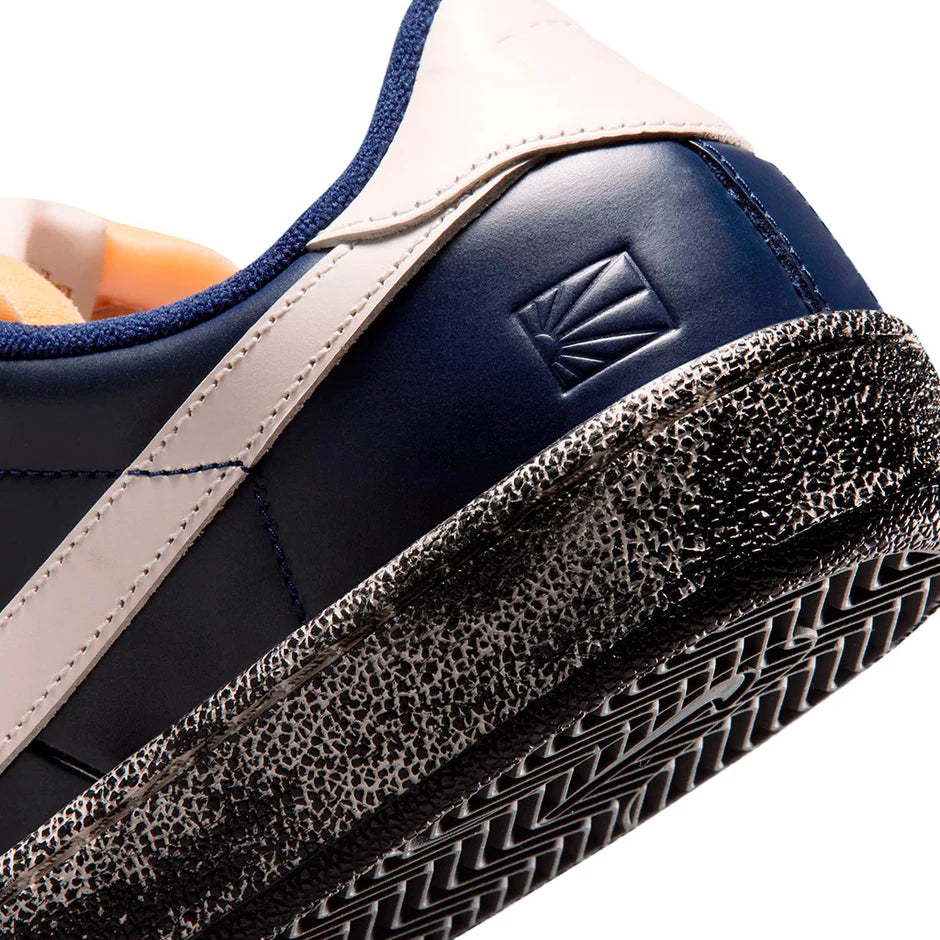 Nike SB Zoom Tennis Classic x Rassvet