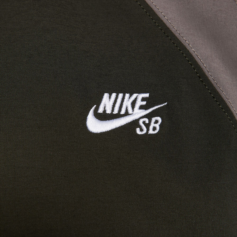 Nike SB - Full-Zip Woven Skate Jacket Sequoia - Cave Stone-White