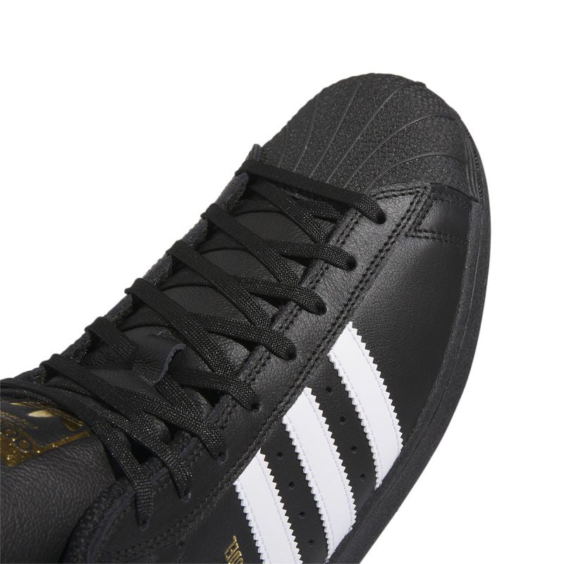 Adidas - Pro Model ADV cbalck/ftwwht/goldmt