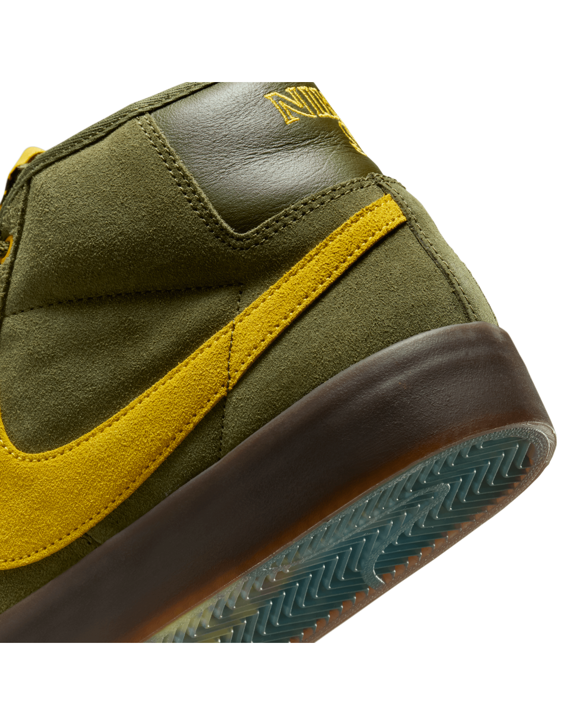 Nike SB Zoom Blazer Mid X Antihero - RoughGreen/Amarillo